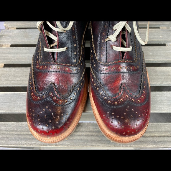 Todo Un Cuento Red Wingtips Bootie - 39 - Picture 5 of 11